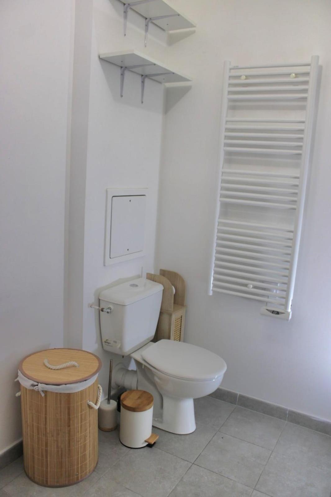 Appartement Elegant Et Lumineux Роменвиль Экстерьер фото