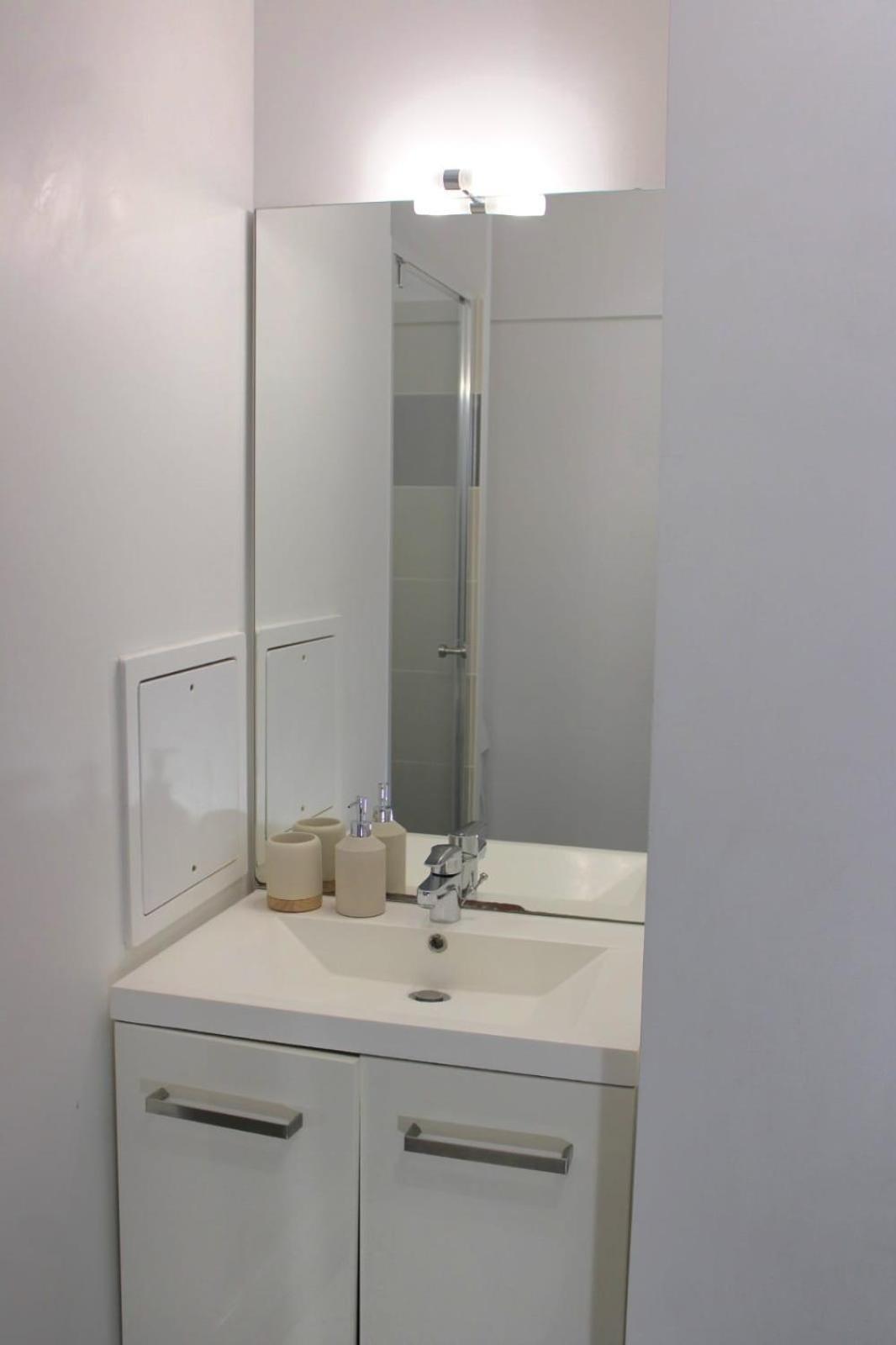 Appartement Elegant Et Lumineux Роменвиль Экстерьер фото